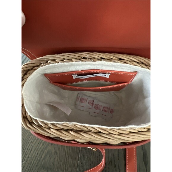 TOMMY BAHAMA Flap Picnic Basket Cross-body Straw Bag Coral Leather Studs NWT - Picture 8 of 8